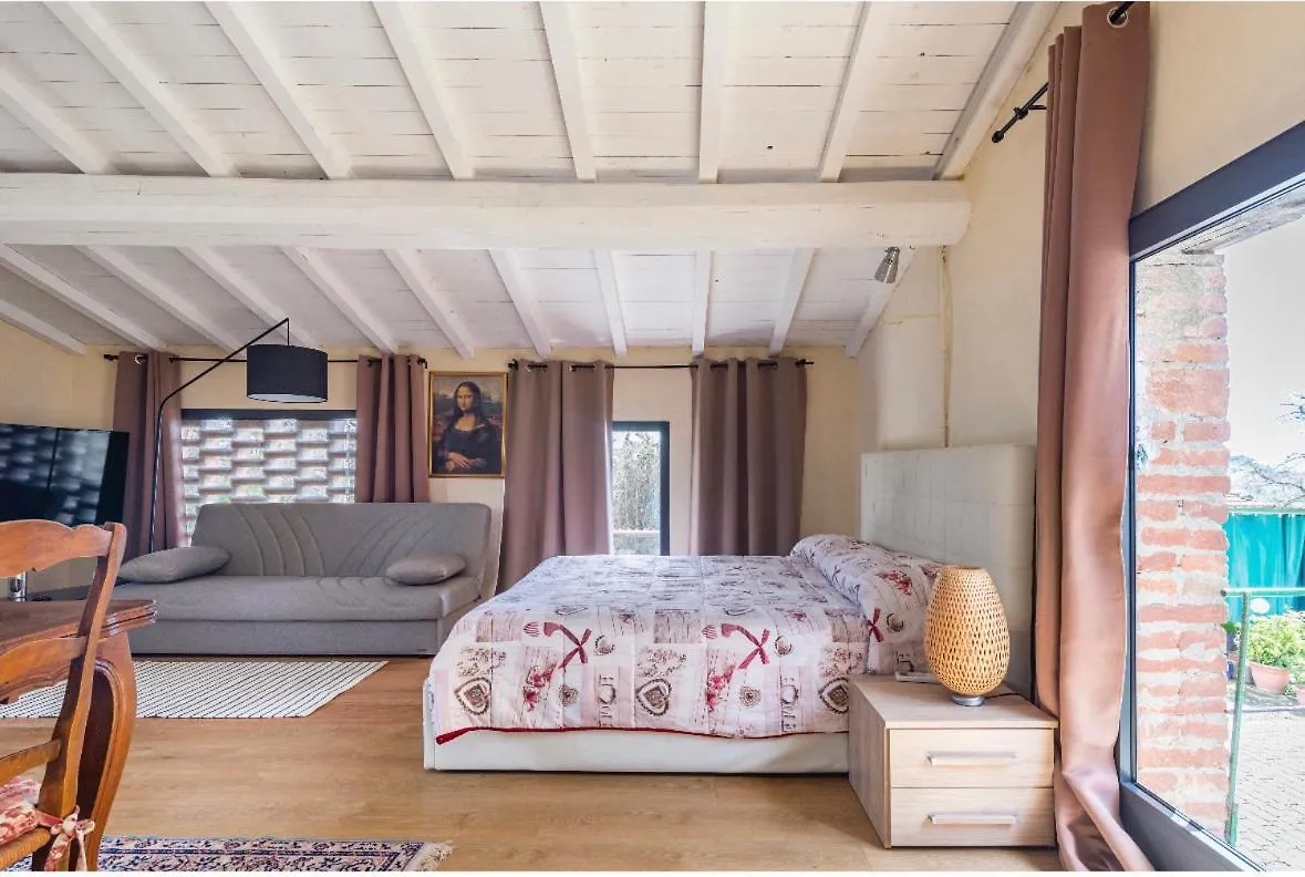 Alloggio incantevole con piscina Vinci Casa vacanze