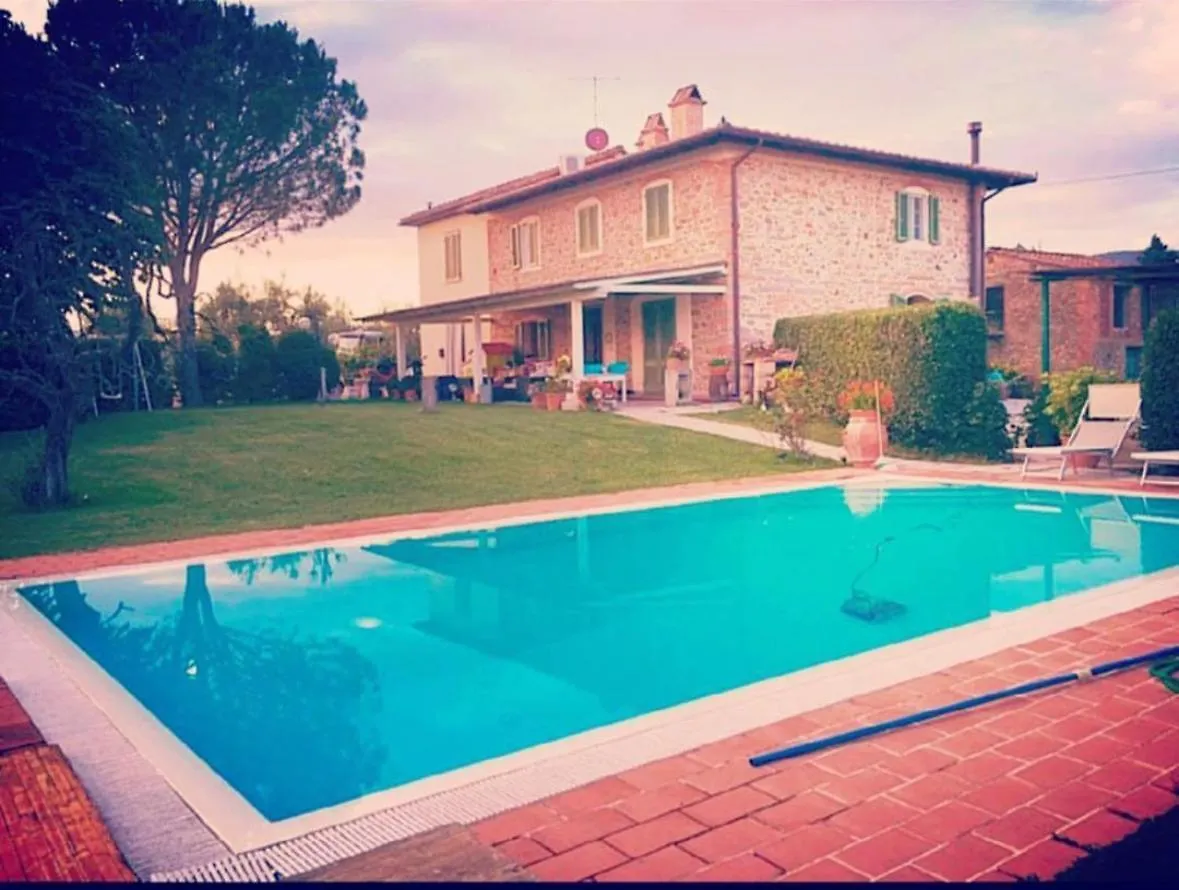 Alloggio incantevole con piscina Vinci